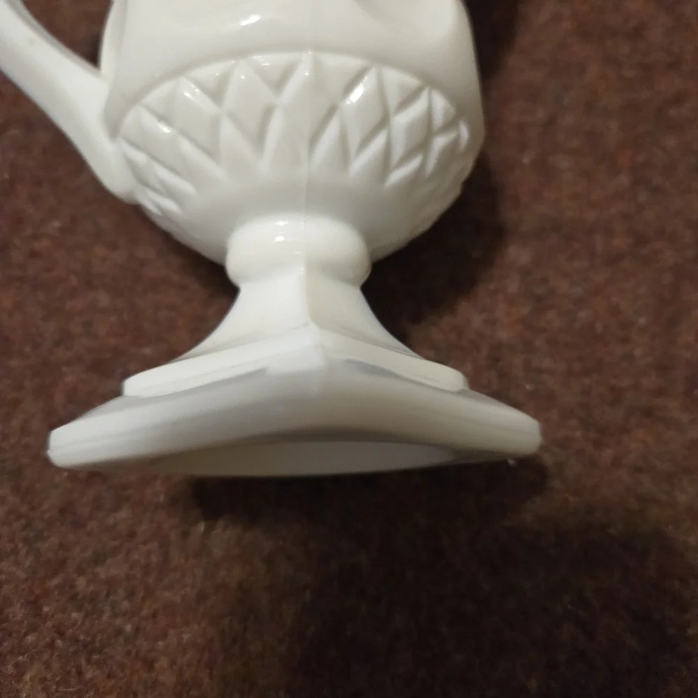 Vintage McKee Plymouth Thumbprint Milk Glass Pedestal Creamer Exc Cond